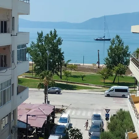 Lungomare Lejlighed *